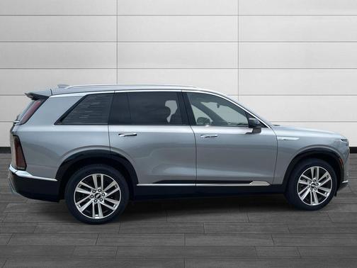 2026 Cadillac VISTIQ Luxury