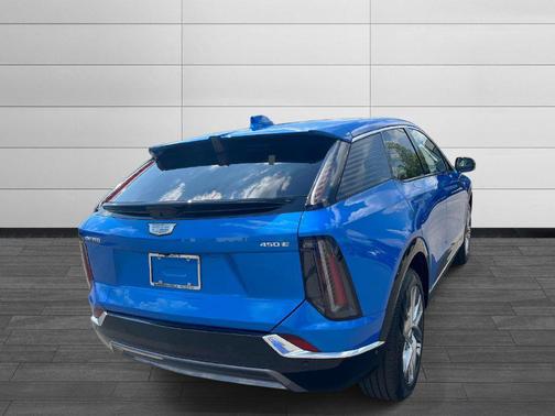 Coastal Blue Metallic 2026 Cadillac OPTIQ Luxury