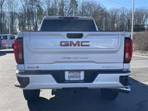 2023 GMC Sierra 2500 Denali