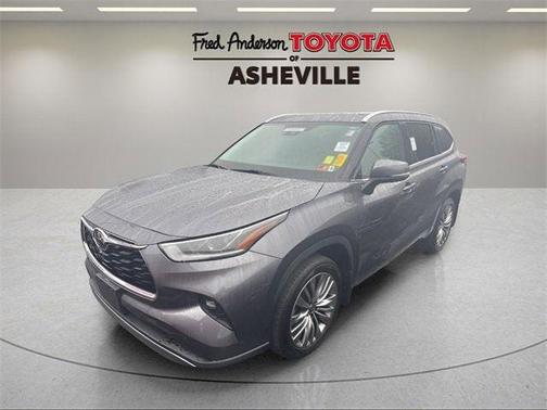 2022 Toyota Highlander Platinum