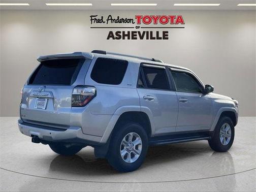 2022 Toyota 4Runner SR5