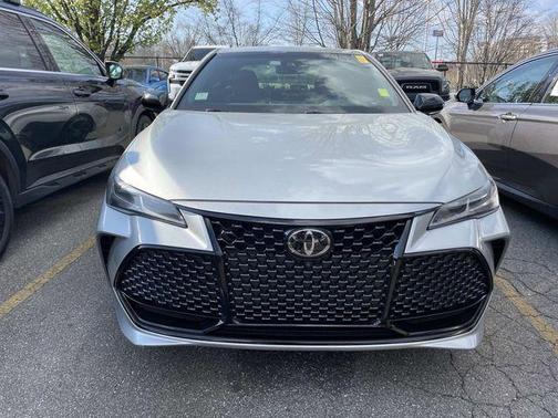 Celestial Silver Metallic 2019 Toyota Avalon Touring