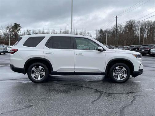2023 Honda Pilot 2WD EX-L 8 Passenger