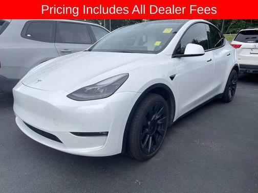 Pearl White Multi-Coat 2023 Tesla Model Y Long Range Dual Motor All-Wheel Drive