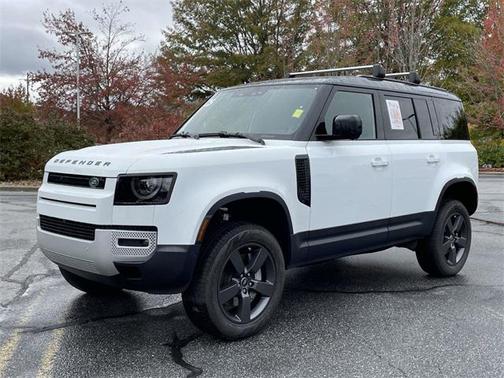 2025 Land Rover Defender 110 P300