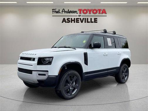 2025 Land Rover Defender 110 P300