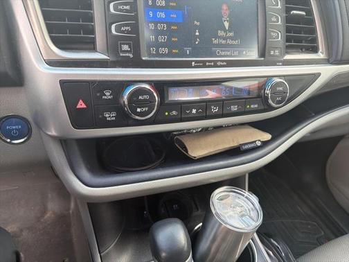 2017 Toyota Highlander Hybrid Platinum