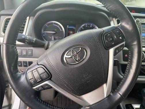 2017 Toyota Highlander Hybrid Platinum