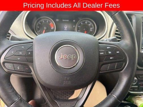 Bright White Clearcoat 2019 Jeep Cherokee Trailhawk