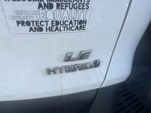 2024 Toyota RAV4 Hybrid SE