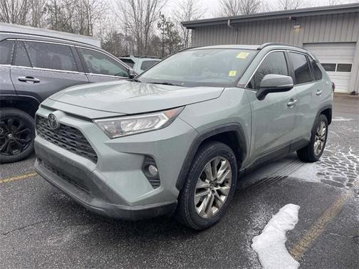 2021 Toyota RAV4 XLE Premium