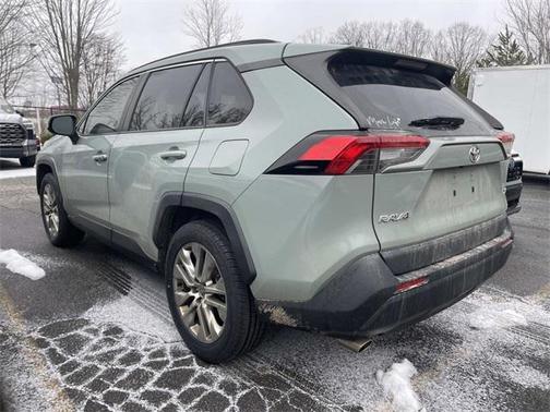 2021 Toyota RAV4 XLE Premium