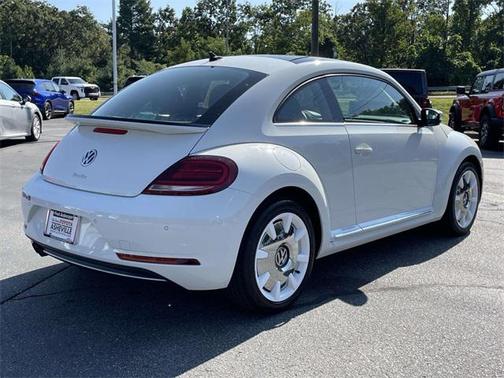 2019 Volkswagen Beetle 2.0T SE