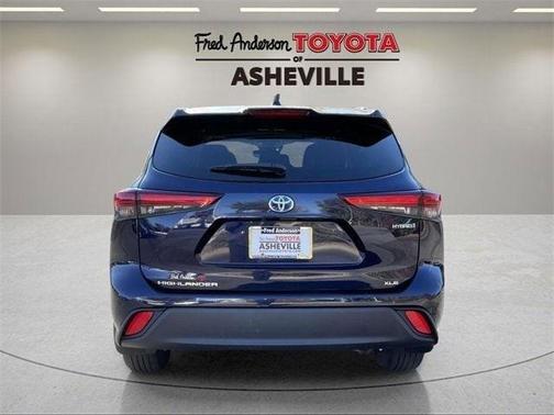 2020 Toyota Highlander Hybrid XLE