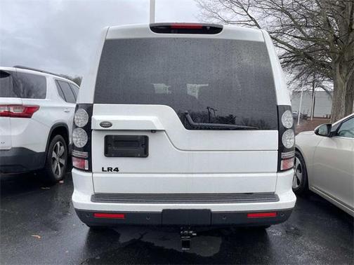 2016 Land Rover LR4 Base