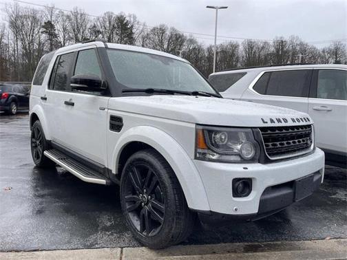 2016 Land Rover LR4 Base