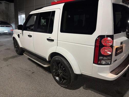 2016 Land Rover LR4 Base