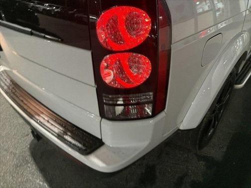 2016 Land Rover LR4 Base