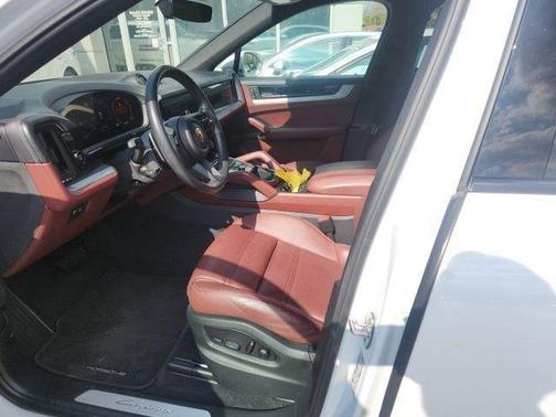 2024 Porsche Cayenne Cayenne