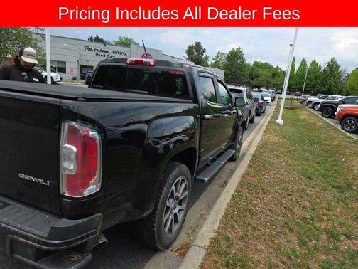 Onyx Black 2020 GMC Canyon Denali