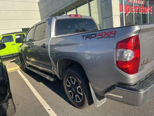 2018 Toyota Tundra SR5