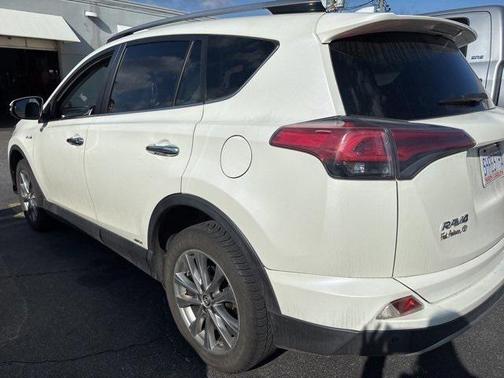 2018 Toyota RAV4 Hybrid SE