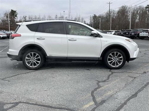 2018 Toyota RAV4 Hybrid SE