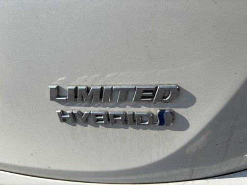 2018 Toyota RAV4 Hybrid SE