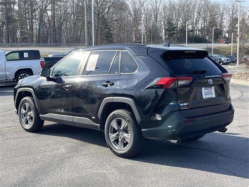 2024 Toyota RAV4 Hybrid XLE