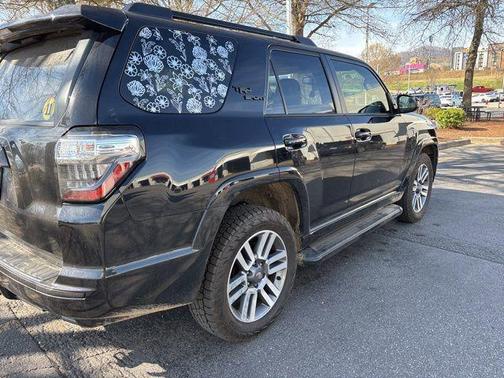 Midnight Black Metallic 2024 Toyota 4Runner TRD Sport