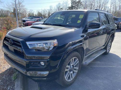 Midnight Black Metallic 2024 Toyota 4Runner TRD Sport