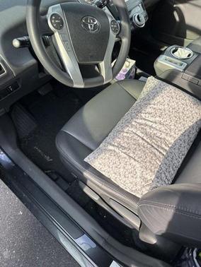 2012 Toyota Prius v Five