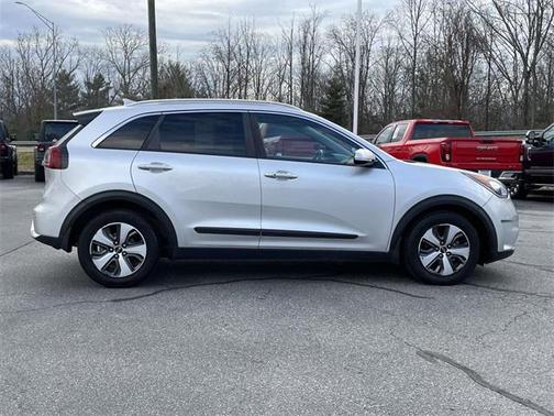 2017 Kia Niro EX