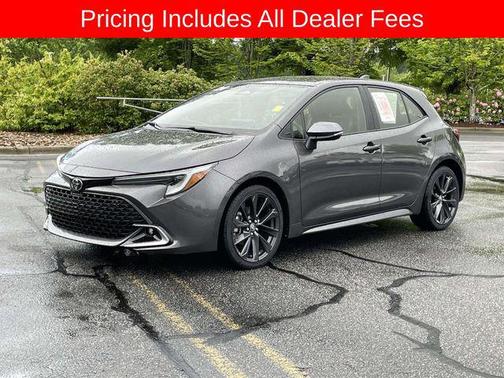 Magnetic Gray Metallic 2024 Toyota Corolla XSE