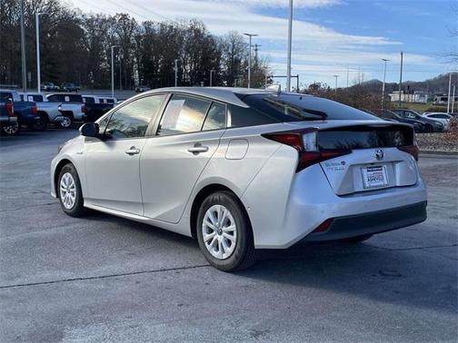2021 Toyota Prius LE
