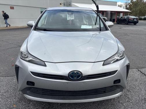 2021 Toyota Prius LE