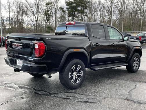 2024 GMC Canyon Elevation