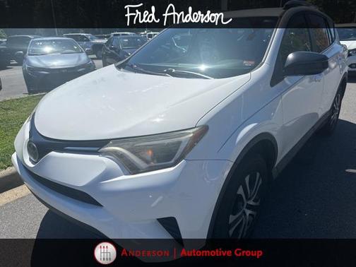 2017 Toyota RAV4 LE