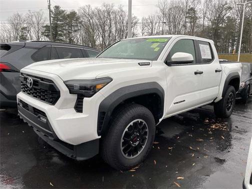 2024 Toyota Tacoma TRD Off Road