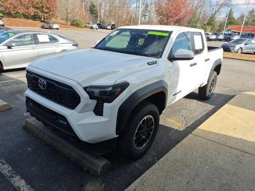 2024 Toyota Tacoma TRD Off Road