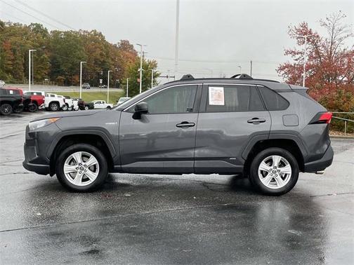 2019 Toyota RAV4 Hybrid SE