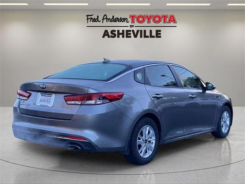 2017 Kia Optima LX