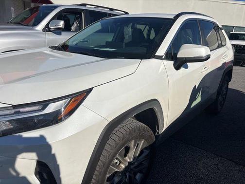 2024 Toyota RAV4 XLE Premium