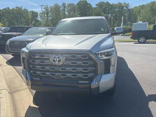 2025 Toyota Tundra Platinum