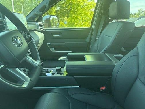 2025 Toyota Tundra Platinum