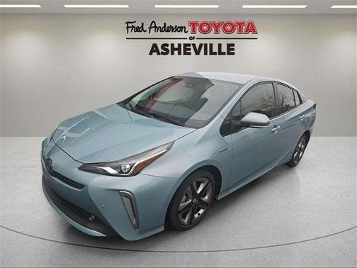 2022 Toyota Prius XLE