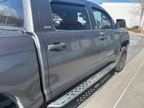 2015 Toyota Tundra SR5