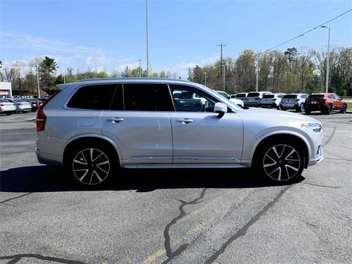 2021 Volvo XC90 Recharge Plug-In Hybrid T8 Inscription Expression 7 Passenger
