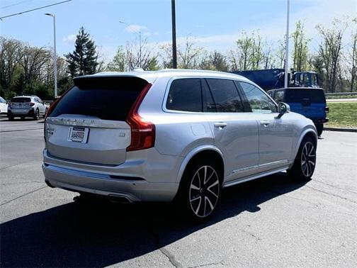 2021 Volvo XC90 Recharge Plug-In Hybrid T8 Inscription Expression 7 Passenger