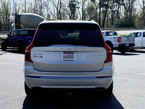 2021 Volvo XC90 Recharge Plug-In Hybrid T8 Inscription Expression 7 Passenger